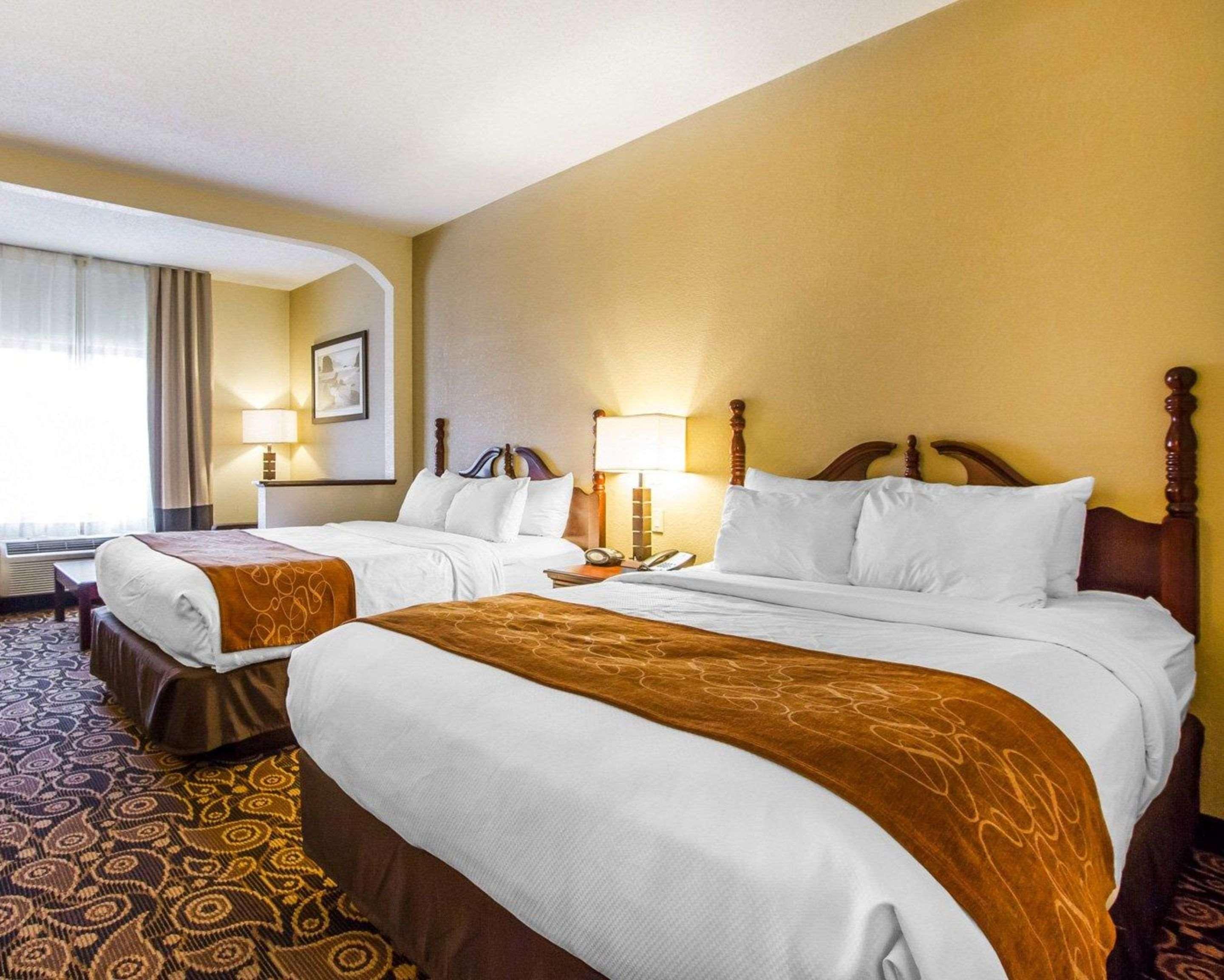 คอมฟอร์ต สวีท โมบีล อีสต์เบย์ Hotel แดฟนี ภายนอก รูปภาพ