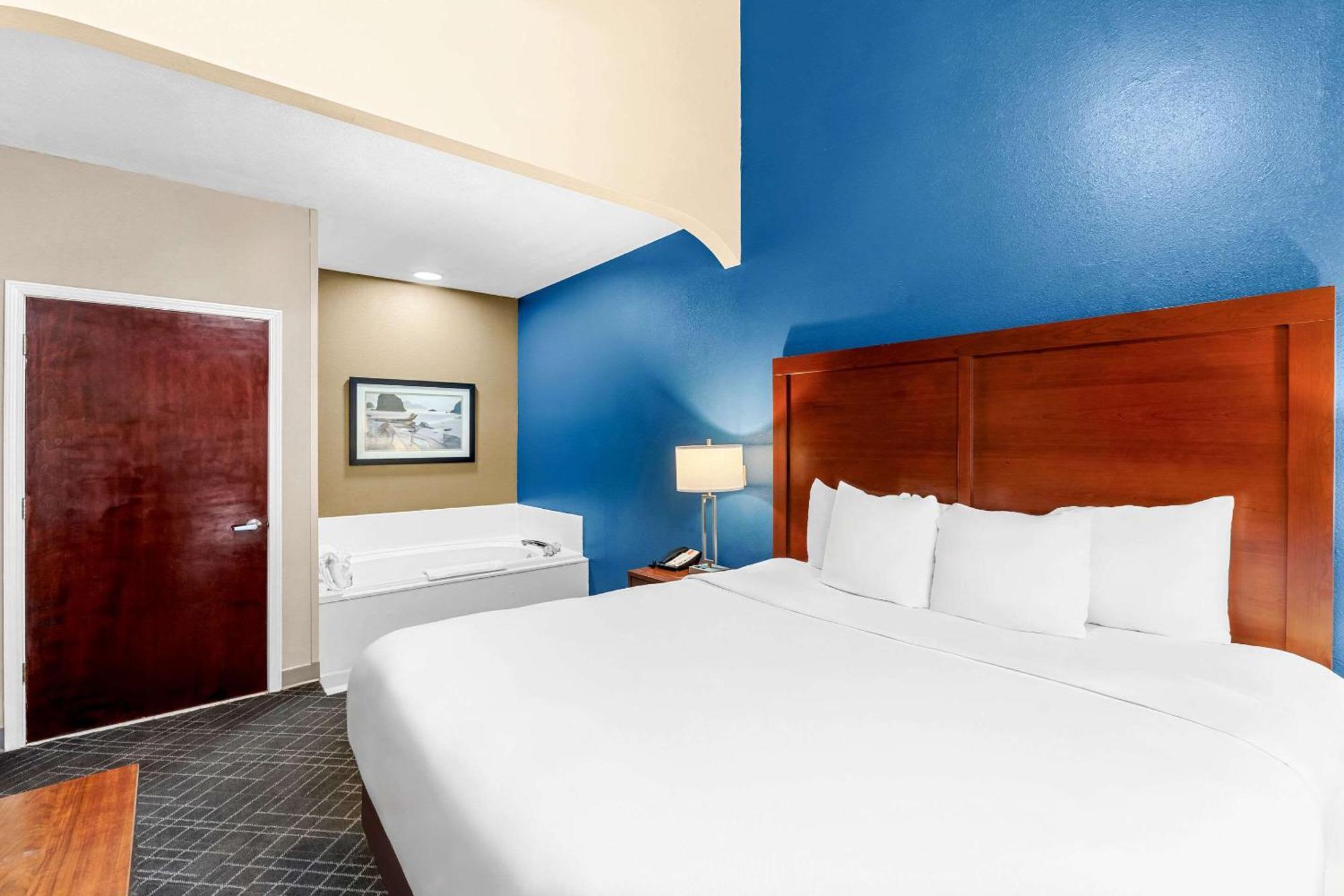 คอมฟอร์ต สวีท โมบีล อีสต์เบย์ Hotel แดฟนี ภายนอก รูปภาพ
