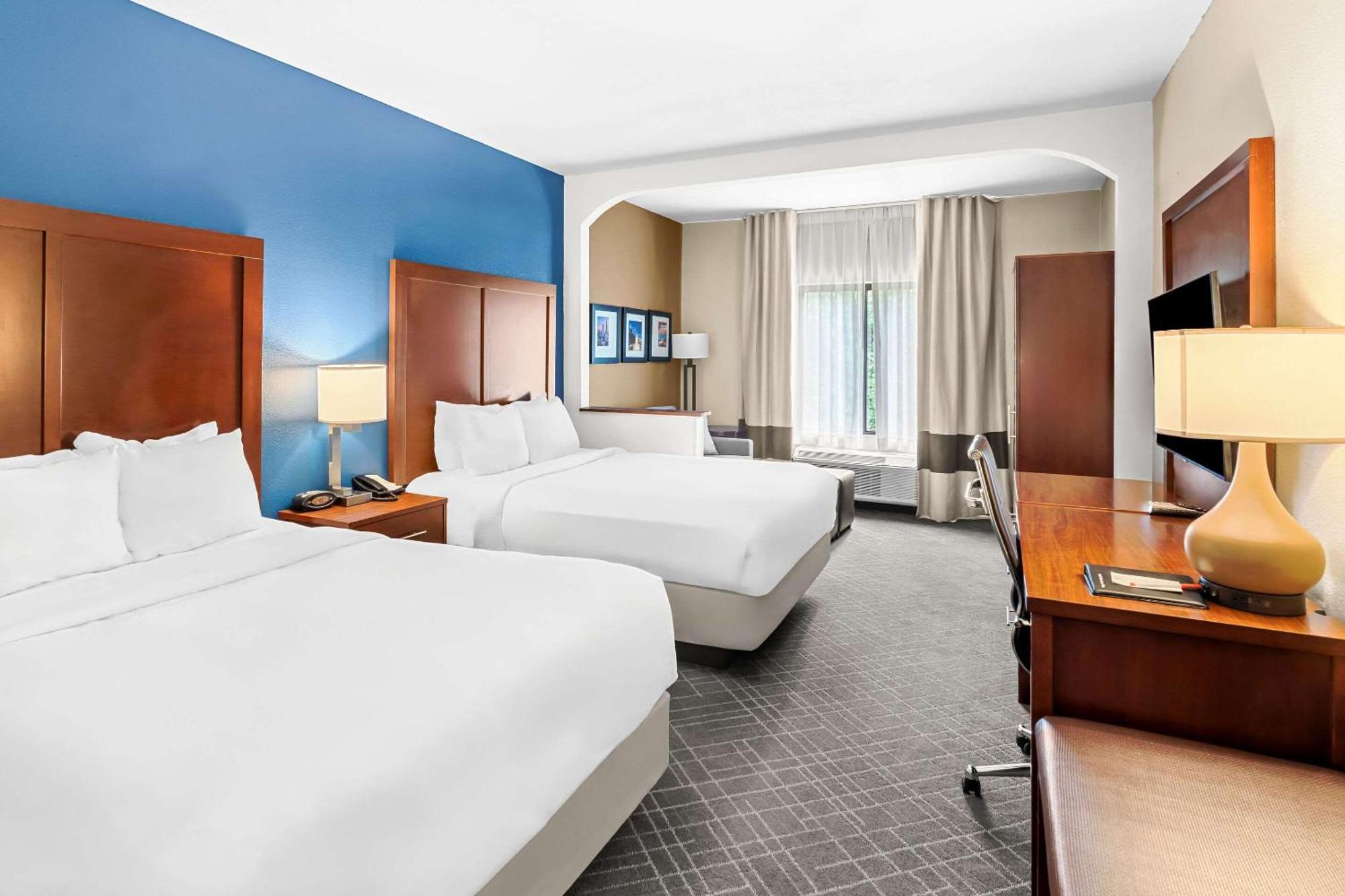 คอมฟอร์ต สวีท โมบีล อีสต์เบย์ Hotel แดฟนี ภายนอก รูปภาพ